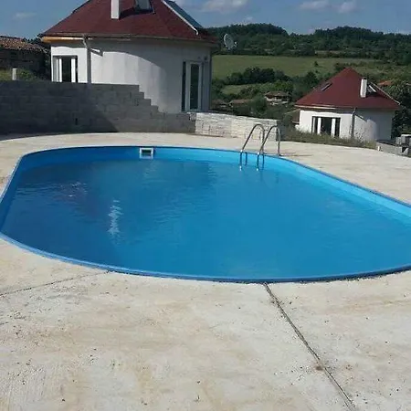 Guest house Малка Черковна